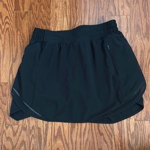 Lululemon Hotty Hot skirt